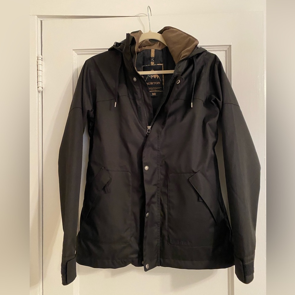 Burton Ski Jacket - women med.  never worn!